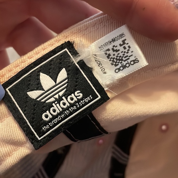 Womens adidas hat - Picture 6 of 7